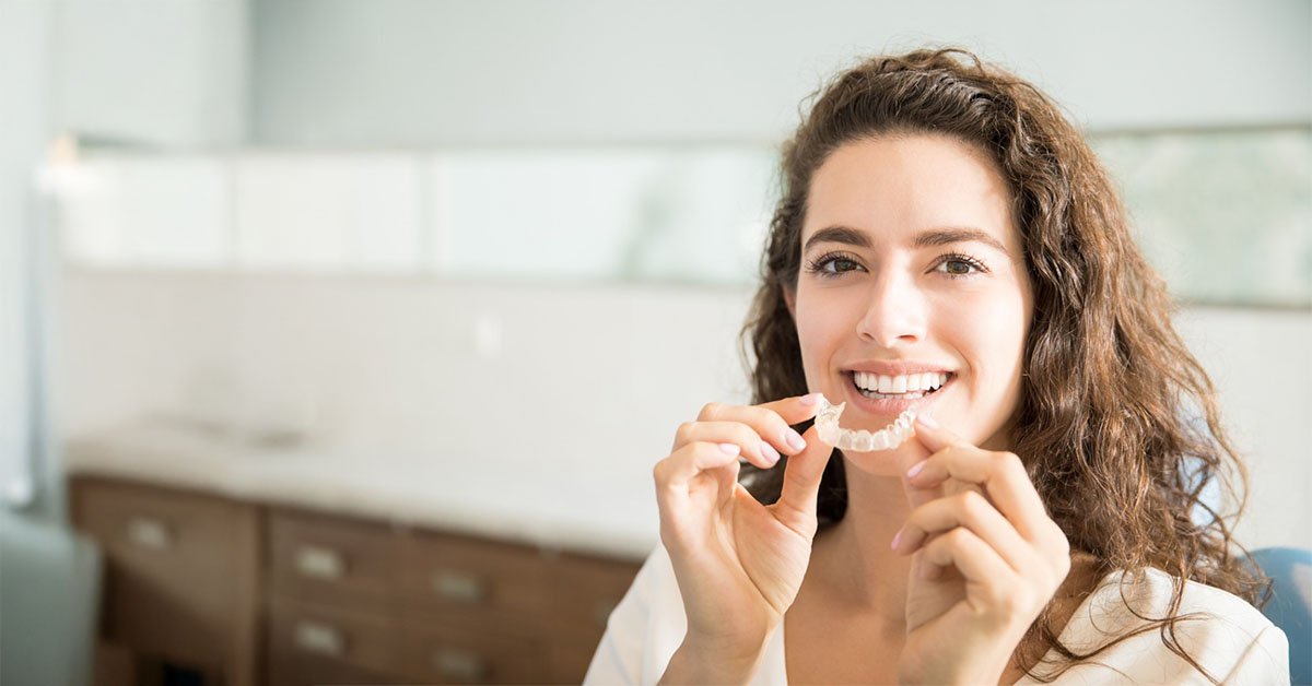 8 Reasons Clear Aligners Are Better Than Traditional Braces