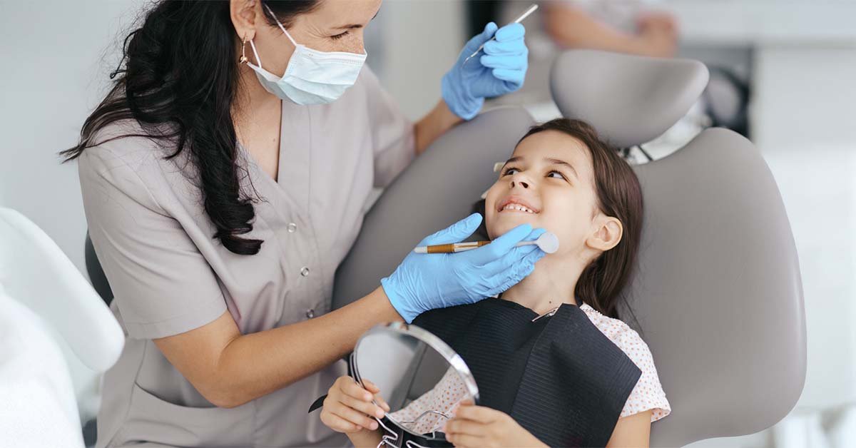 5 Daily Habits Pediatric Dentists Recommend for Healthy Baby Teeth